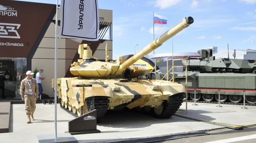 Câte tancuri a produs Rusia de la începutul războiului? Date contradictorii despre capacitatea industriei militare rusești