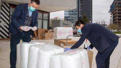 Achiziție stranie de măști de protecție în Finlanda / Competiție dură între un om de afaceri și un star TV pentru a obține contracte în valoare de 5 milioane de euro