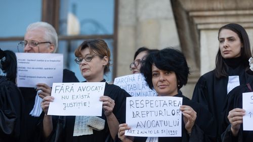 Acțiune de protest a avocaților în toată țara: Apărătorii nu intră în sălile de judecată decât în cazurile urgente/ Lista nemulțumirilor
