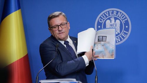 VIDEO Marius Budăi spune că nu are atribuții să închidă centrele și că era responsabilitatea direcției de asistență socială din subordinea Consiliului Județean Ilfov să verifice situația din azilele groazei / Ce măsuri a anunțat ministrul