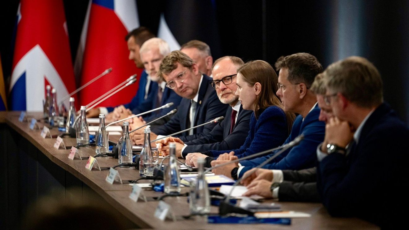 Ionuț Moșteanu, ministrul Apărării, la Kiev: ”Vom continua să fim alături de Ucraina, până la obținerea unei păci juste și durabile”