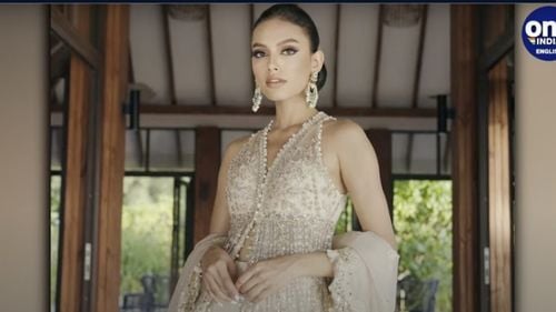 Islamiștii din Pakistan, furioși după ce o tânără din țara lor s-a calificat la Miss Univers pentru prima dată în istorie. Premierul țării a cerut o anchetă