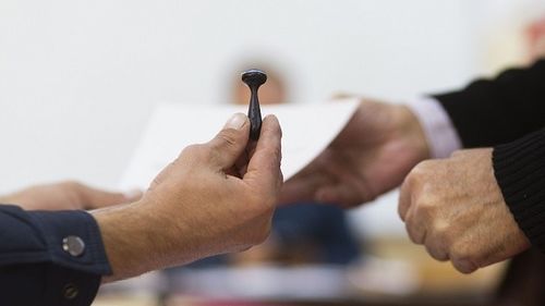 Studiu: Scade încrederea cetățenilor în stat. Nemulțumiri majore în țările democratice