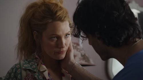 "Lipsit de tact" și "O dezamăgire masivă": Cum a stârnit campania de promovare a filmului 'It Ends with Us' o dezbatere despre violența domestică