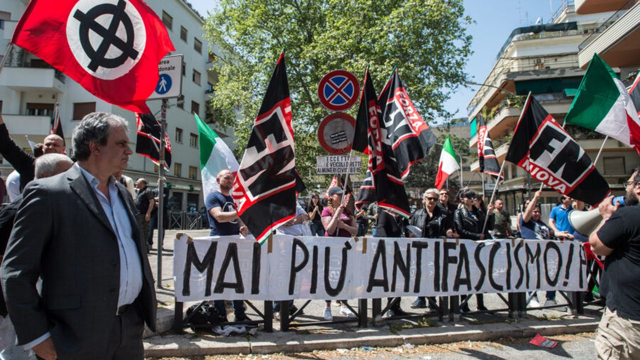 Senatul italian a cerut guvernului să dizolve partidul neofascist Forza Nuova, care a participat la protestele violente împotriva introducerii certificatelor de sănătate obligatorii