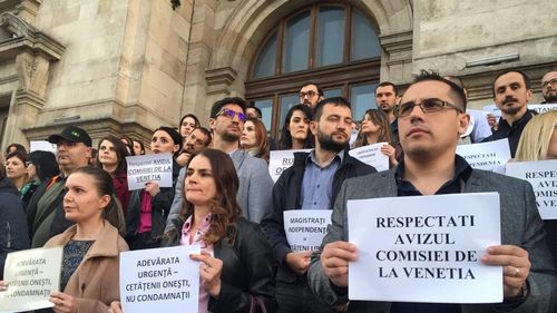 Forumul Judecătorilor cere din nou modificarea urgentă a legilor justiției în acord cu GRECO, Comisia de la Veneția și Comisia Europeană. Scrisoarea judecătorilor către Parlament și Guvern