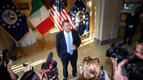 Ambasadorul miliardar al lui Trump trimis la Roma refuză să locuiască în reşedinţa oficială şi preferă să stea pe iahtul său