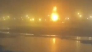 UPDATE Incendiu la un terminal de gaz din Rusia, în apropiere de Sankt Petersburg/ Explozia ar fi fost provocată de drone ucrainene