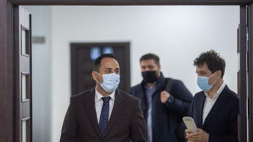 Nicușor Dan anunță demisia lui Vasile Apostol de la șefia Administrației Spitalelor din București / Omul numit de Gabriela Firea fără concurs a fost menținut de actualul primar aproape doi ani