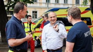 INTERVIU | Octavian Ursu, primarul român care a învins de două ori extrema dreaptă în Germania: „Europa de azi face astfel de povești posibile”