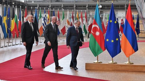 Armenia și Azerbaidjan au convenit să avanseze spre un tratat de pace privind Nagorno-Karabah, anunță președintele Consiliului European