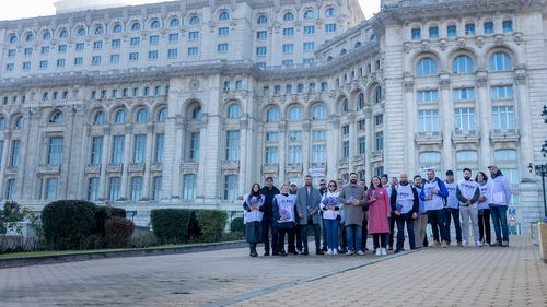 EXCLUSIV. Candidați POT la Parlament: viitor deputat de București trimis în judecată de DNA, un condamnat pentru conducere sub influența alcoolului, un afacerist care a furat un acumulator de bormașină de la Leroy Merlin și un fost securist care a făcut Poliție Politică