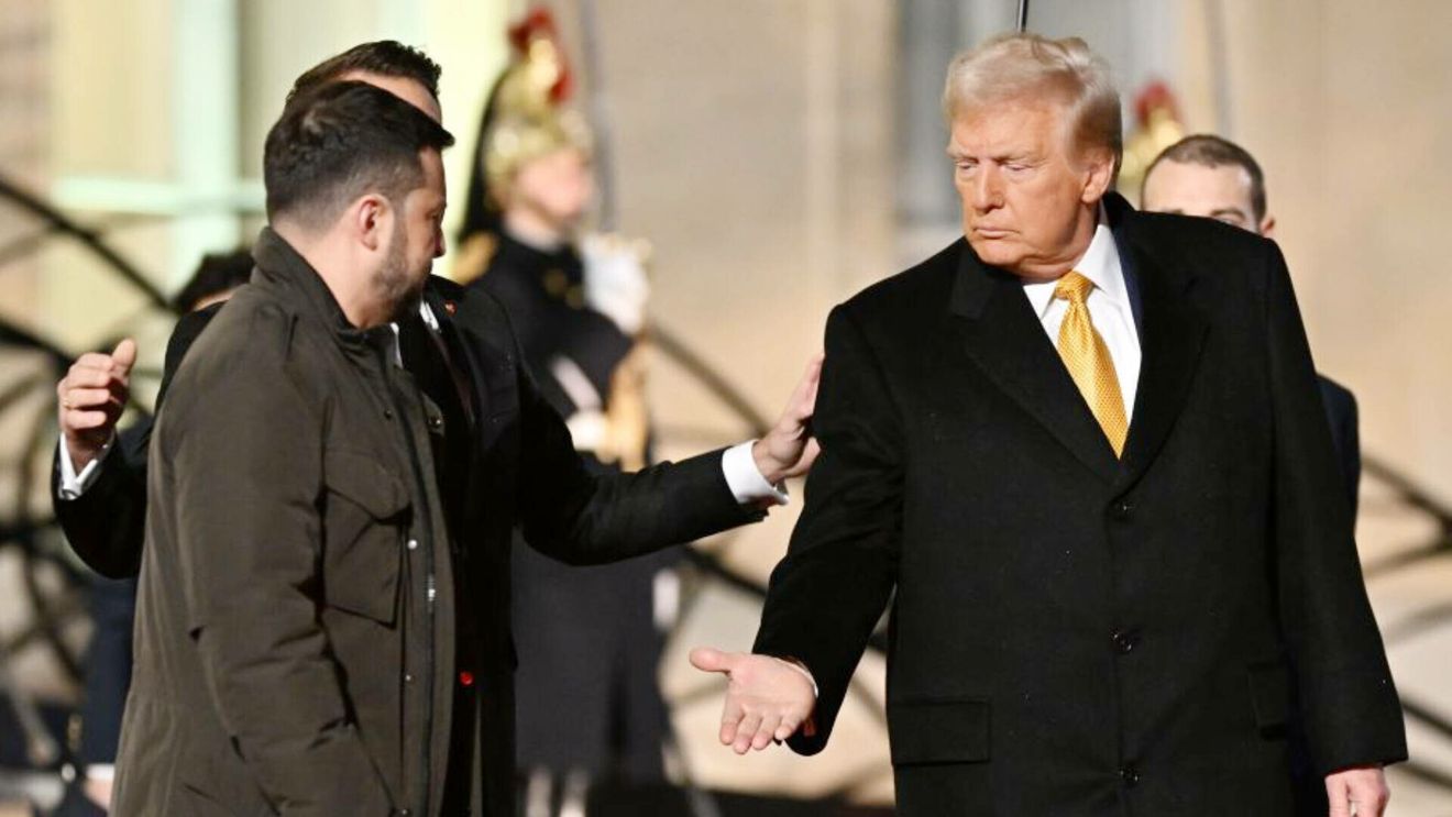 Trump i-a spus lui Zelenski că Ucraina nu poate schimba cursul războiului rămânând în defensivă (WP, surse)