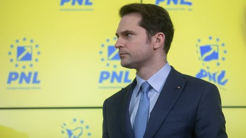 Burduja: Efervescenţă mare (deja) pentru Primăria Capitalei. Mulţi, prea mulţi doritori de funcţii. Corect ar fi să existe discuţii interne în fiecare partid