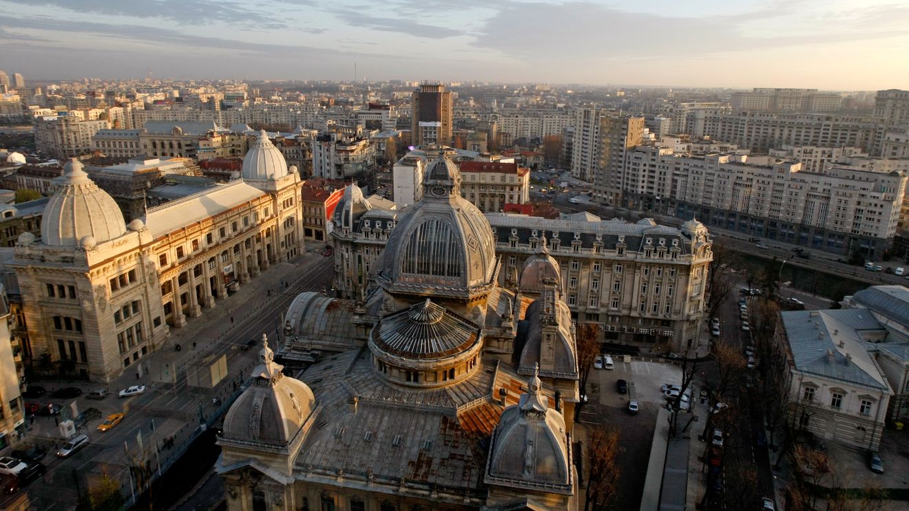 Studiu despre identitatea Bucureștiului: Locuitorii se identifică mai degrabă cu scara blocului și cartierul decât cu orașul / Doar unul din doi spune că este mândru că este din Capitală / George Tuță: „O poveste fără stradă e literatură, iar o stradă fără poveste este asfalt”