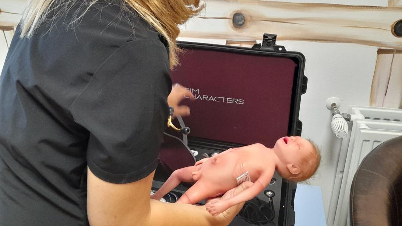 GALERIE FOTO Anne și Paul, „pacienții” care îi pregătesc pe medicii viitorului / Centrul de simulare pentru Neonatologie de la Spitalul „Louis Țurcanu” din Timișoara, finalizat prin PNRR