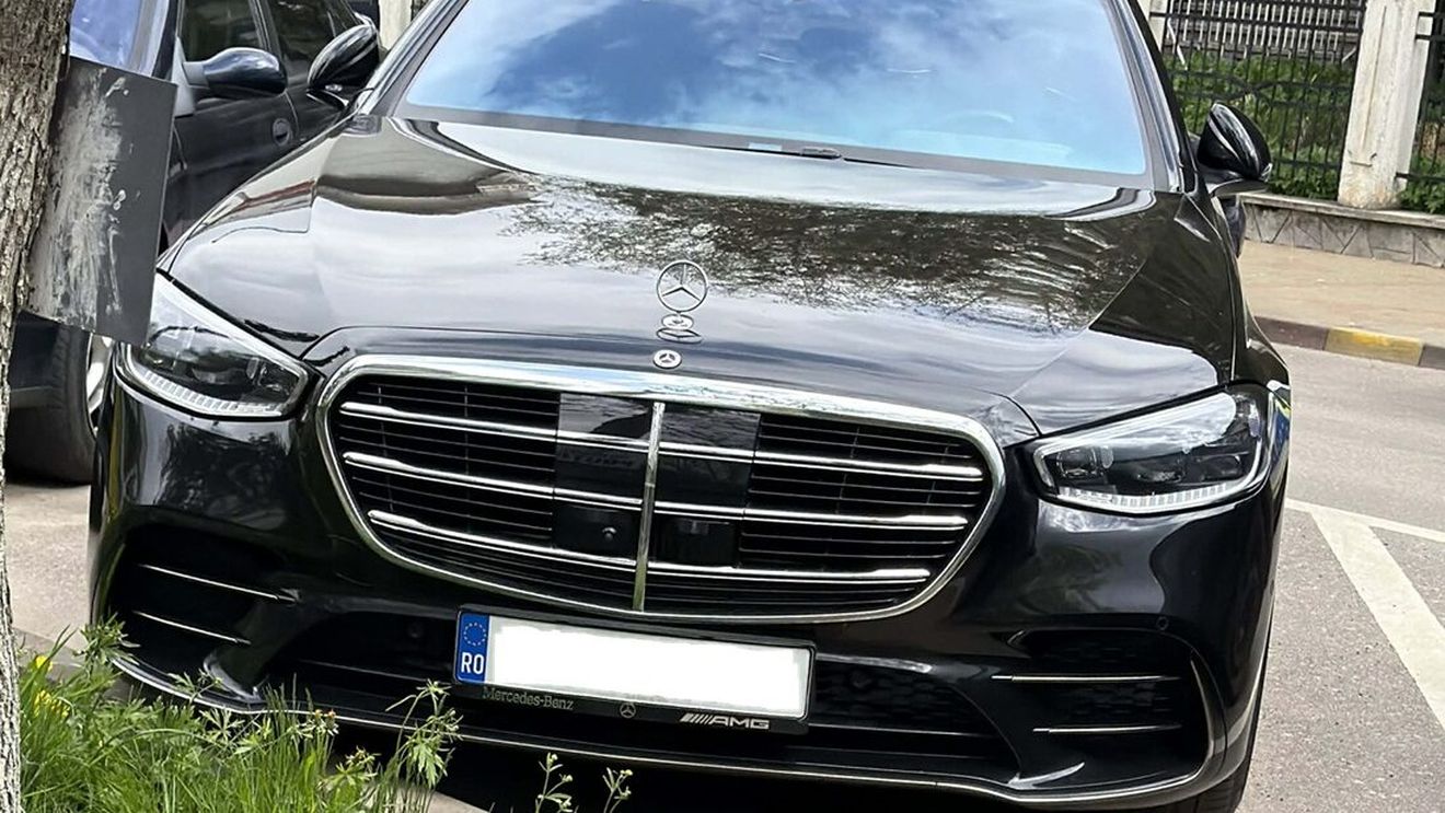 FOTOGALERIE Prefectul demisionar PSD de Suceava, Traian Andronachi, se plimbă cu un Mercedes clasa de lux /  „Aparține uneia dintre firmele fiului meu”, susține Andronachi