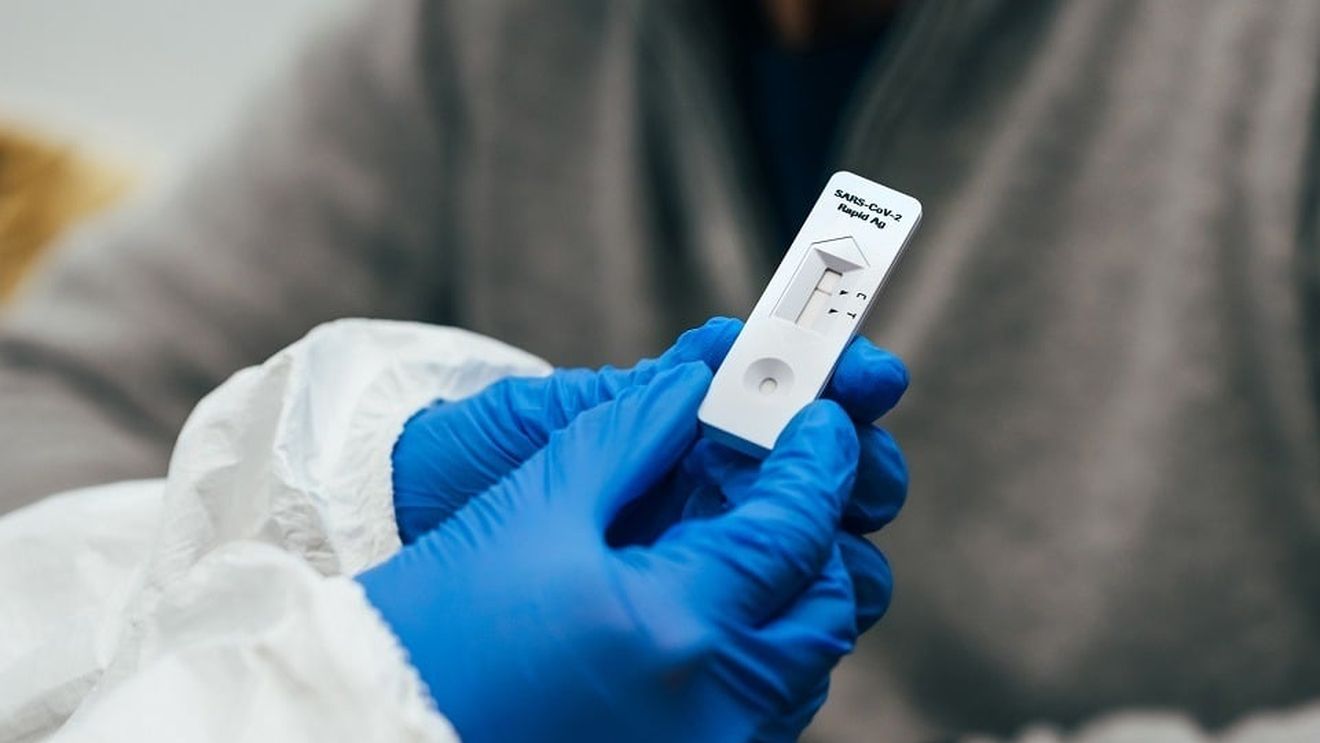 Alexandru Rafila, despre testarea COVID: Trebuie să creşti accesibilitatea pe de o parte, dar trebuie să crești și dorinţa oamenilor de a se testa şi de a recunoaşte că sunt infectaţi cu noul coronavirus