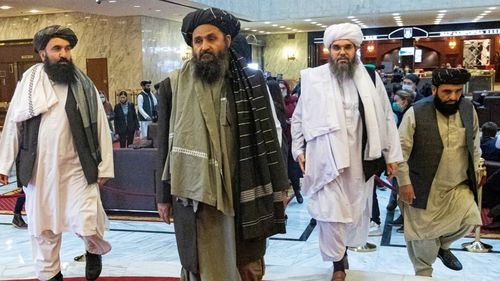 Talibanii au restabilit internetul şi telecomunicaţiile / 43 de milioane de persoane din Afganistan au fost lipsite timp de două zile de comunicații