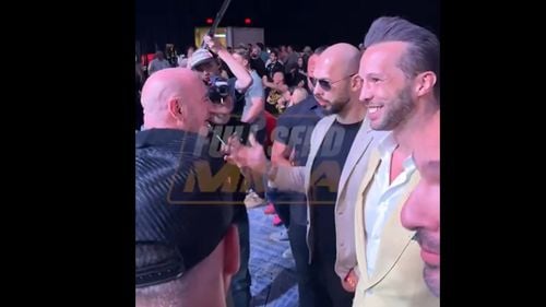 VIDEO Dana White, şeful UFC şi apropiat al lui Trump, i-a primit cu căldură pe fraţii Tate la un eveniment în Las Vegas: “Bine aţi venit în Statele Unite, băieţi!”