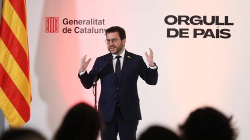 Liderul catalan Pere Aragones a depus plângere pentru spionaj, acuzând-o pe fosta directoare a serviciilor secrete Paz Esteban și societatea israeliană NSO pentru conceperea programului Pegasus