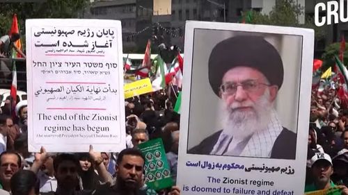 LIVE Mii de protestatari pe străzile din Teheran, împotriva Israelului / ”O catastrofă nucleară, dacă situl de la Bushehr va fi bombardat” (AIEA) / Atac cu dronă în Teheran, ținta ar fi un om de știință în domeniul nuclear / Cel puțin 17 răniți în Israel, vineri