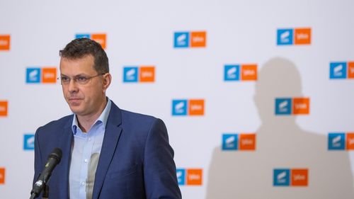 Reacția USR după demisia lui Vasile Dîncu: ”Trebuia demis de două săptămâni. Dar Ciucă tremură în fața PSD”