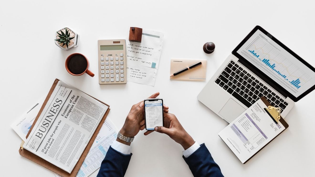 Deutsche Bank anunţă un program de restructurare de 7,4 miliarde de euro/ 18.000 de angajați vor fi dați afară