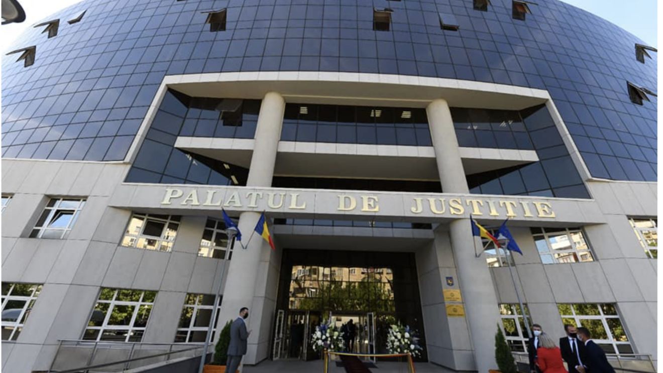 Autorul alertei false cu bombă de la Palatul de Justiţie din Ploiești, un bărbat de 34 de ani din Ilfov / El a fost amendat