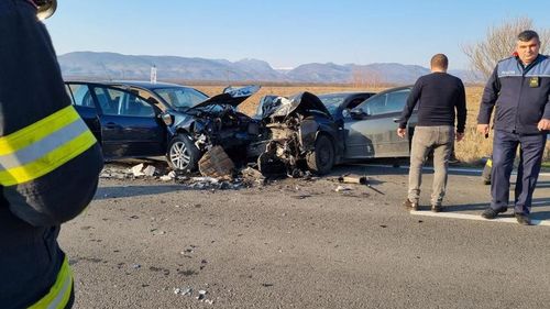 Un bărbat a murit și alte cinci persoane au fost rănite într-un accident rutier grav din Gorj