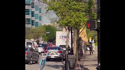 VIDEO Atac armat în orașul american Louisville, statul Kentucky: Cinci morți, șase răniți. Atacatorul a murit