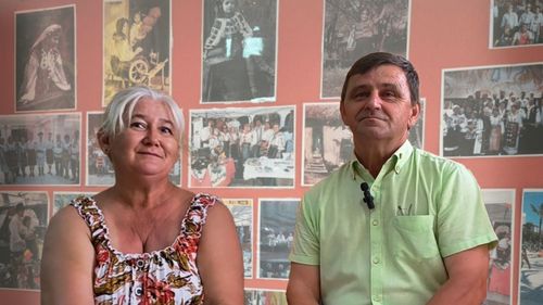 VIDEO | De la Sarmale la Tapas | Românii din Alicante sărbătoresc împreună, cu mâncare românească, și zile de naștere și sărbători ale comunității