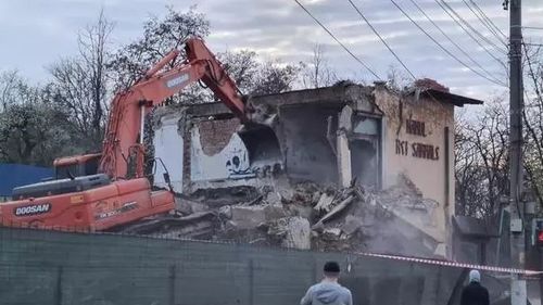 Ordinul Arhitecţilor susține că Hanul Trei Sarmale din Iași, demolat fără aviz, trebuie refăcut după proiectul din urmă cu 50 de ani