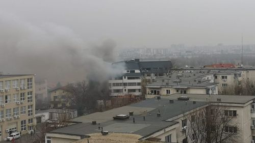 Incendiu puternic în apropierea Pieței Sudului, din Sectorul 4 al Capitalei