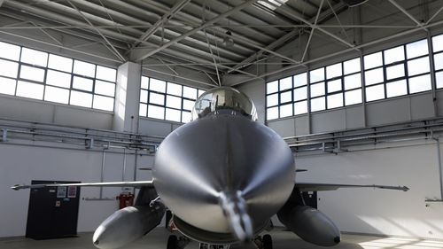 Companiile militare din SUA lucrează peste program pentru a accelera livrările de avioane F-16 către Taiwan, potrivit unui oficial guvernamental din insulă