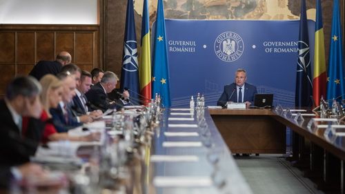 Nicolae Ciucă: Am convocat Comitetul Naţional pentru Situaţii de Urgenţă pentru a oferi Franței sprijn pentru stingerea incendiilor