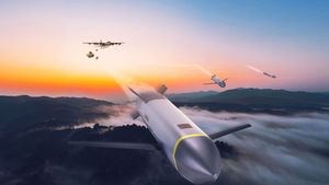 Lockheed Martin lansează o nouă familie de rachete de croazieră ieftine și modulare, lansate din aer