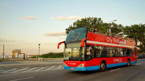 Autobuzele etajate pentru turiști la Mamaia