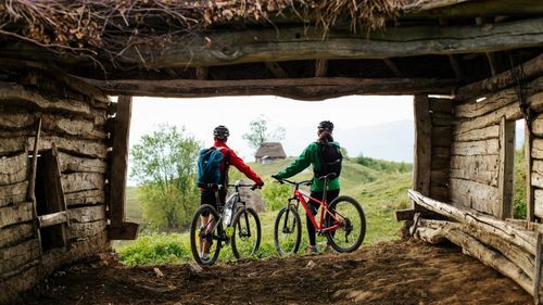 Ce poți face în mini-vacanța de Paște în Apuseni / Proprietar de pensiune: Cei care oferă ceva în plus, cum ar fi ciubăr cu apă încălzită, saună, SPA au mai mulți clienți