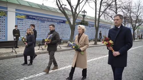 Ursula von der Leyen, la Kiev: Suntem aici pentru a vă spune că Europa va continua să fie alături de voi atât timp cât va fi necesar, cu mai mult sprijin financiar, mai multe muniţii, mai mult antrenament pentru trupele voastre