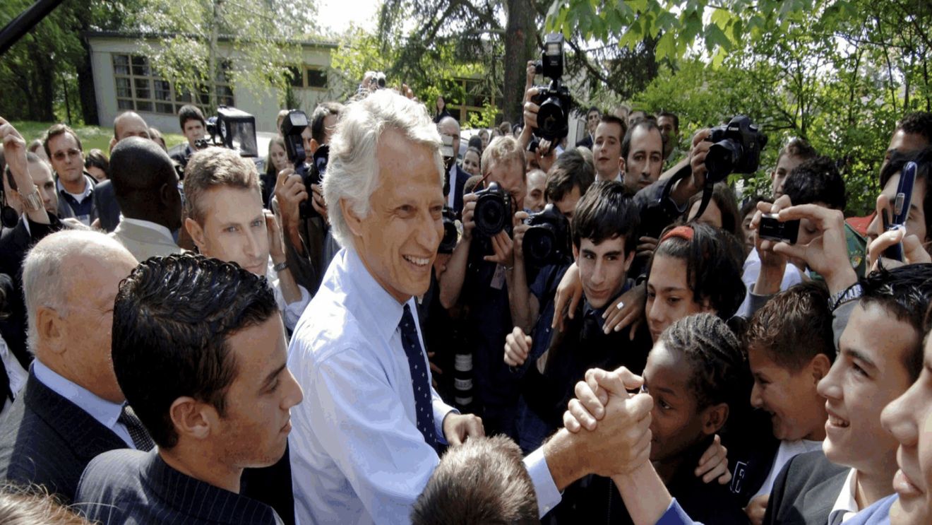 Fostul premier francez Dominique de Villepin îşi creează propriul partid cu doi ani înaintea alegerilor prezidenţiale