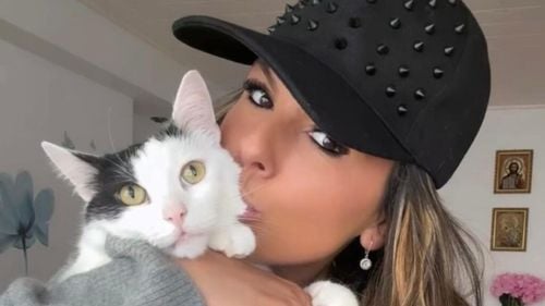 „Un om care ajută animalele nu poate fi rău!” Interviu cu Raluca Băleanu, medic stomatolog și protector al animalelor, despre iubirea necondiționată și responsabilitatea noastră (VIDEO)