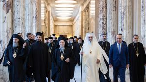 Extremiștii din Parlament care au format grupul PACE visează teocrație, cerându-l premier al României tocmai pe Patriarhul Daniel