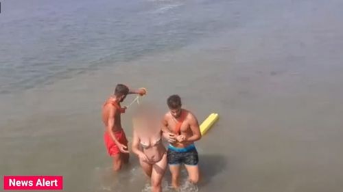 10 salvamari vor supraveghea plajele din Constanța și Mamaia în extrasezon / În timpul sezonului au fost la muncă peste 100 de salvamari