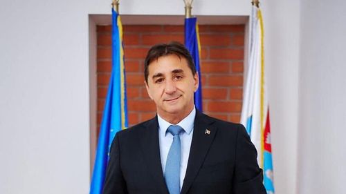 Preşedintele PNL Alba Iulia a demisionat din funcţie, după ce primarul USR al municipiului a anunţat că trece la PNL