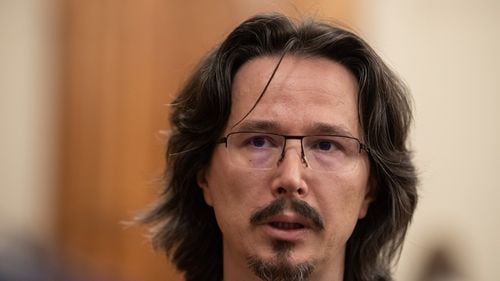 VIDEO Cristi Danileț: Într-o noapte, am fost lăsat fără loc de muncă și fără salariu, am trăit din cheta colegilor / Promovez acum educația civică și juridică în rândul tinerilor / Nu mai există o luptă împotriva corupției