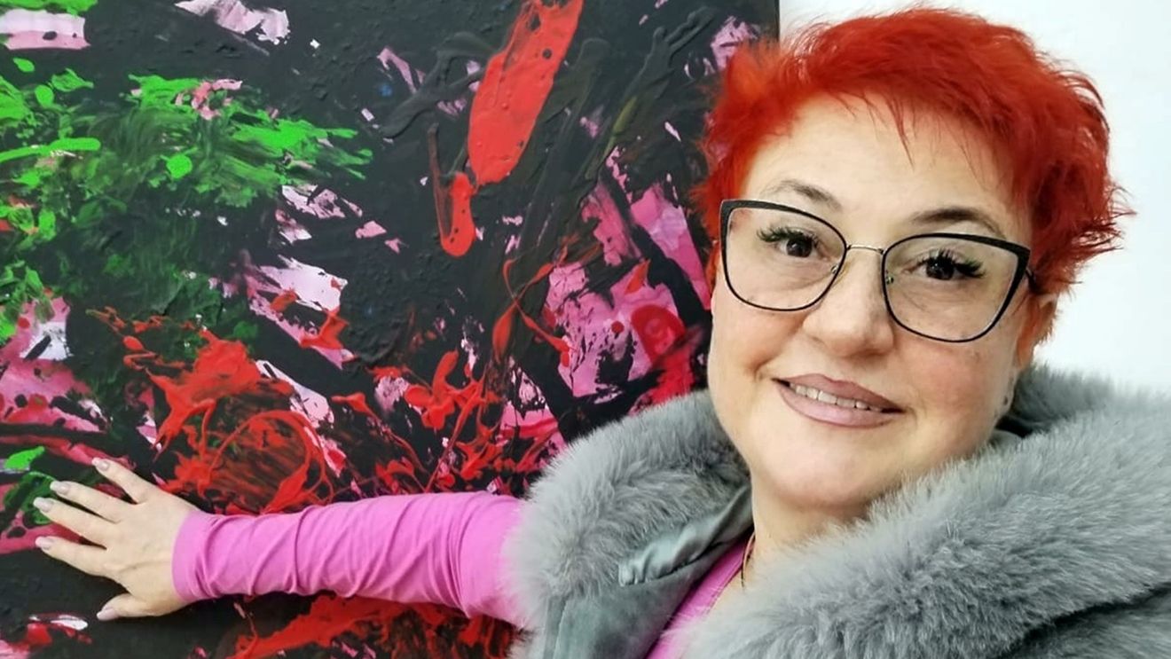 Scandal cu înjurături în PSD Cluj: Un consilier local susține că a ajuns la urgență după ce s-a lovit grav la cap / Femeia acuză o colegă că a agresat-o: Am picat în fața partidului / Mi-a dat cu picioarele în burtă, m-a împins și am căzut