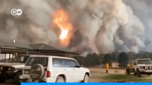 VIDEO Incendii în Australia: ”Este numai pământ ars”. Autoritățile au cerut oamenilor să ignore lockdown-ul și să părăsească regiunile afectate/ Anul trecut, peste 3,5 milioane de hectare de teren au fost mistuite de incendii devastatoare