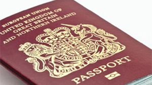 Britanicii care călătoresc în UE vor avea nevoie de o viză de 7 euro începând din vara anului 2025. Birocrație suplimentară provocată de Brexit