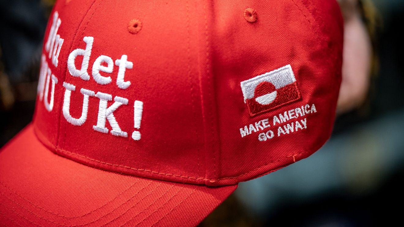 Șepcile „Make America Go Away” câștigă popularitate pe fondul conflictului legat de Groenlanda